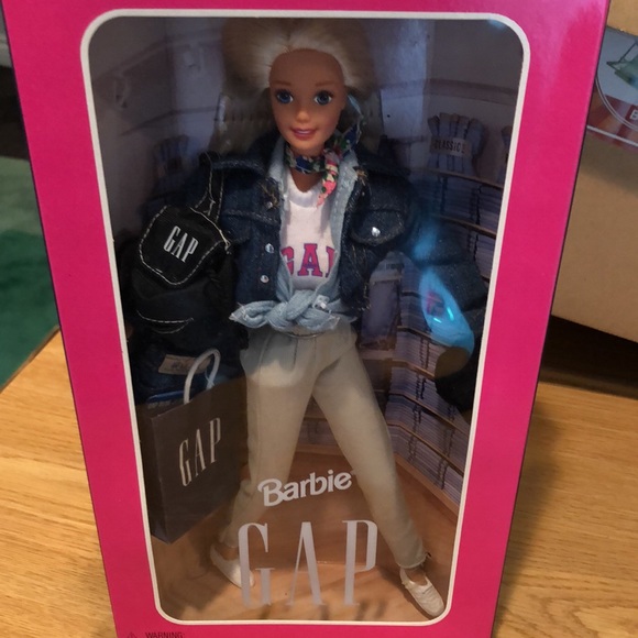 Barbie -GAP - Picture 4 of 5